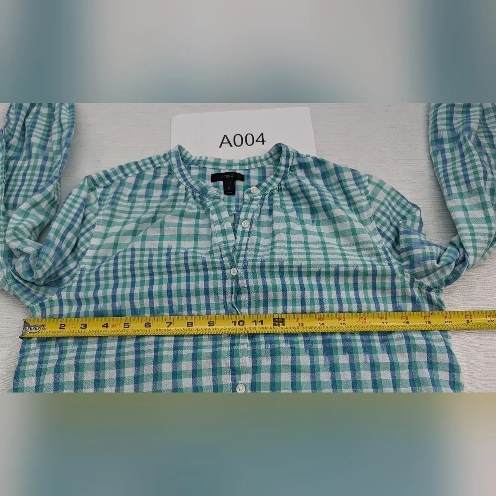 J.Crew Woman's  Gingham Half Button Up  Long Sleeve Size 8